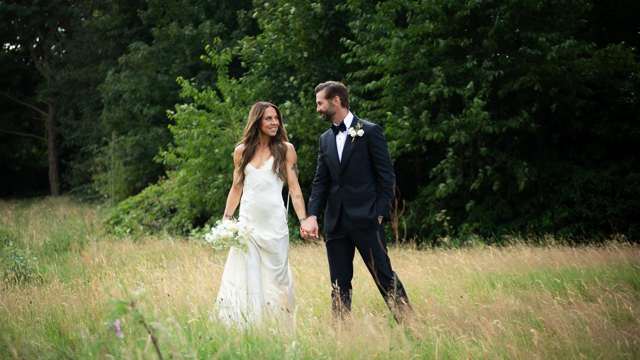 Spice Girl Melanie C Marries Chris Dingwall in Britain
