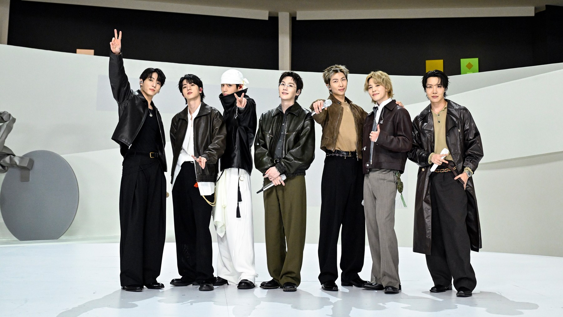 THE TONIGHT SHOW STARRING JIMMY FALLON -- Episode 2273 -- Pictured: (l-r) Jung Kook, Jin, V, Suga, RM, Jimin, and j-hope of
