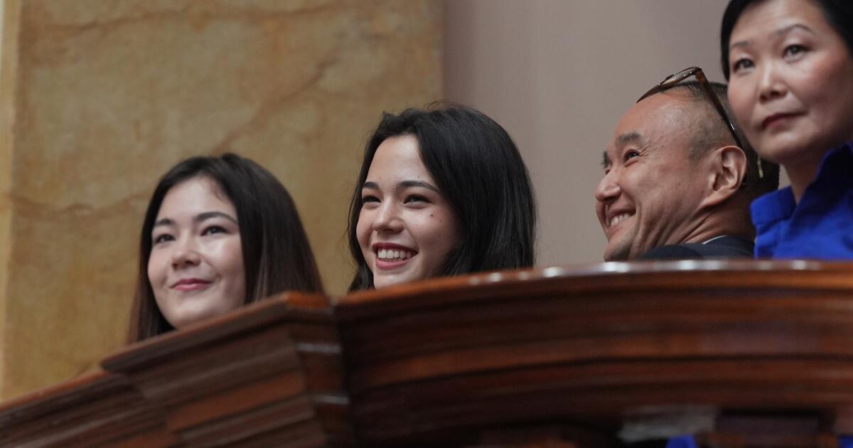 From left, Keiko Fujimori's daughters Kiara Villanella and Kaori Villanella, and her siblings Hiro Fujimori and Sachi