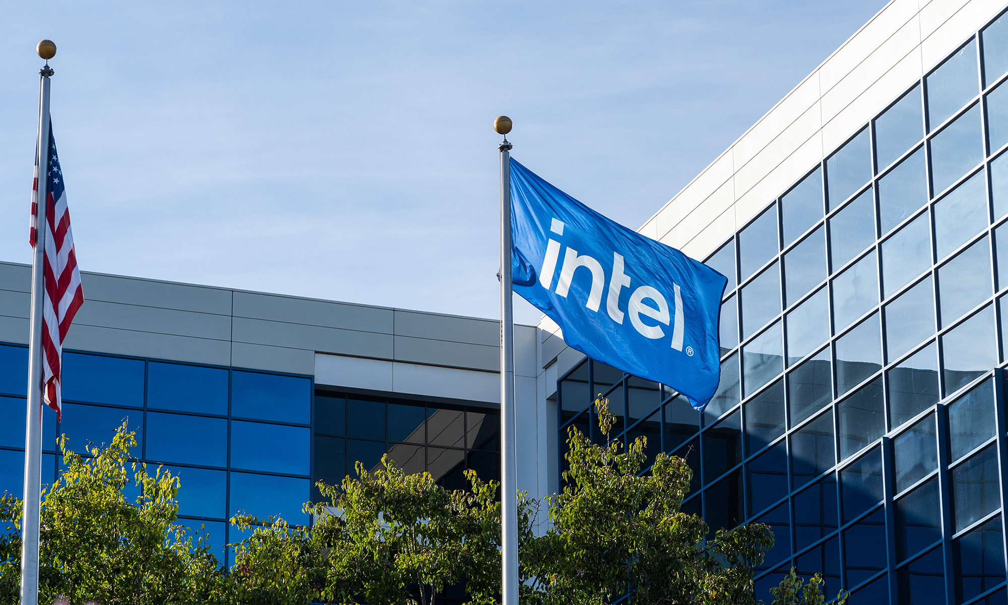 Intel Just Posted Its Fastest Revenue Growth in More Than 15 Years, but the Stock Is Falling. Here's What's Going On