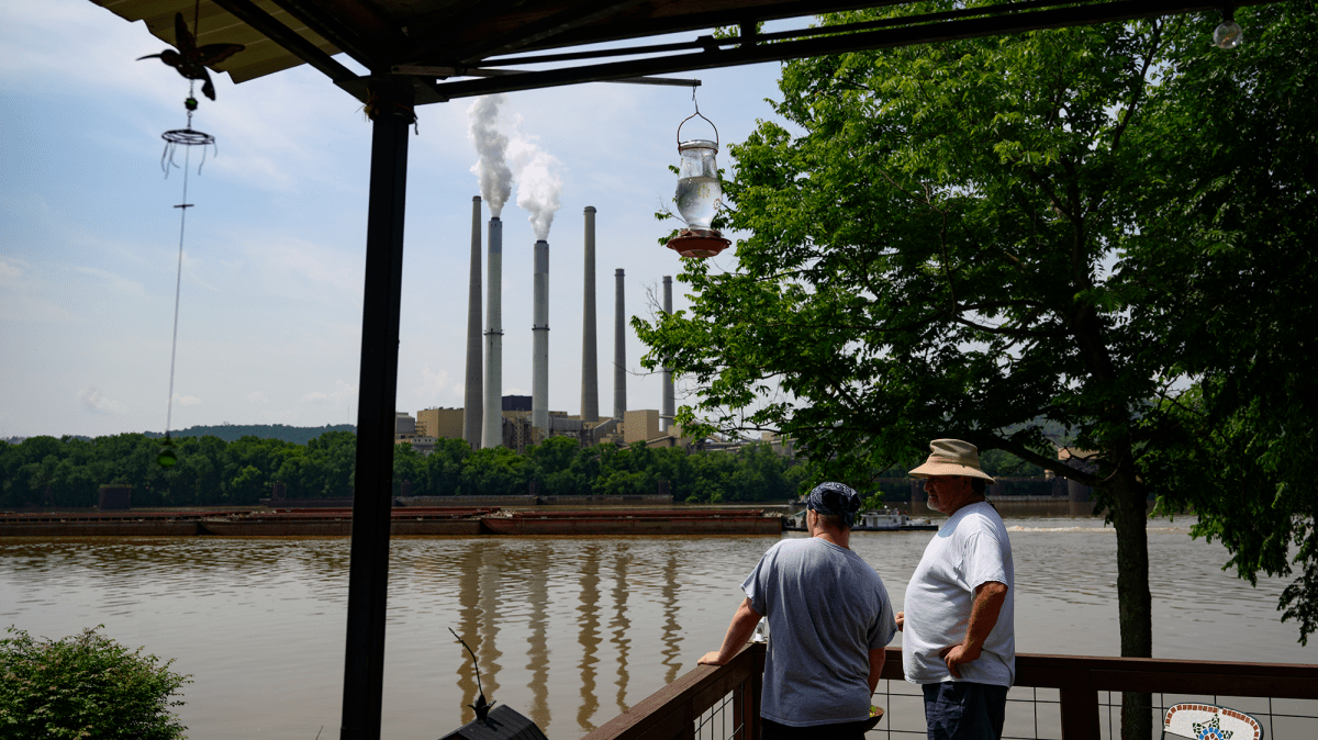 Trump Administration Weighs EPA Rule to Limit Public Notice for Data Centers
