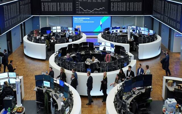 European Stocks Near Record Levels on Strong Earnings and Lower Oil Prices