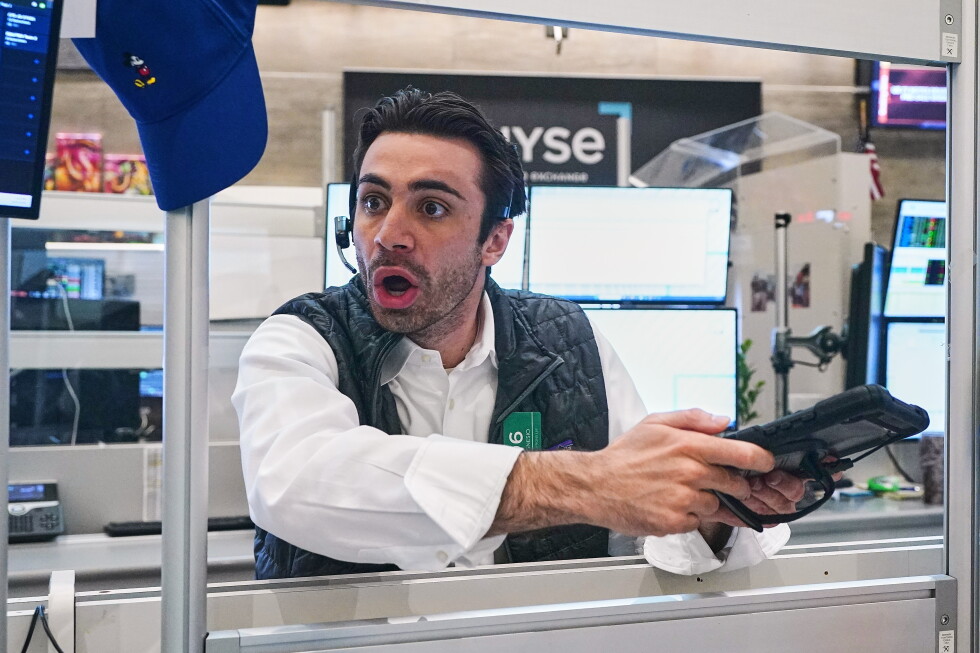 Options trader Paul Magnesio works on the floor of the New York Stock Exchange, Thursday, June 25, 2026. (AP Photo/Richard