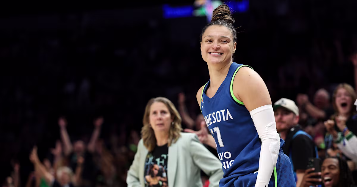Kayla McBride Sets WNBA Record With 10 Three-Pointers to Lead Lynx Over Wings