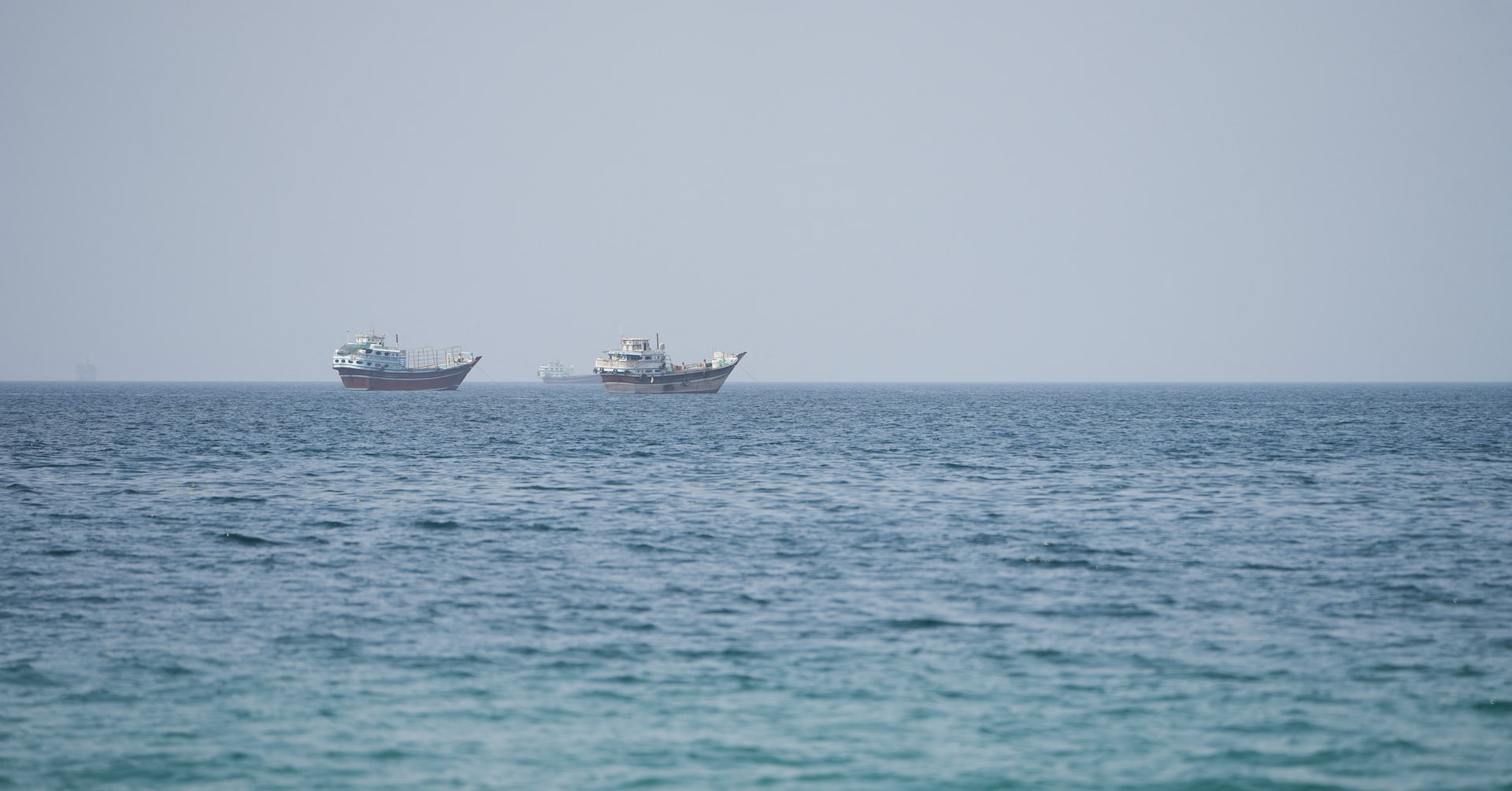 Strait of Hormuz Vessel Traffic Plummets Amid High-Stakes Iran-Oman Diplomatic Talks