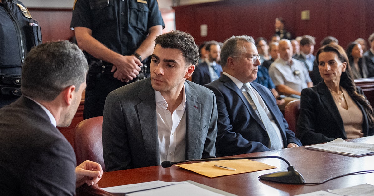 Luigi Mangione Expected to Plead Guilty in Federal Court