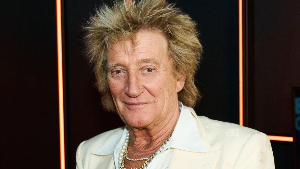 Sir Rod Stewart Cancels US Tour After Coronary Stent Procedure
