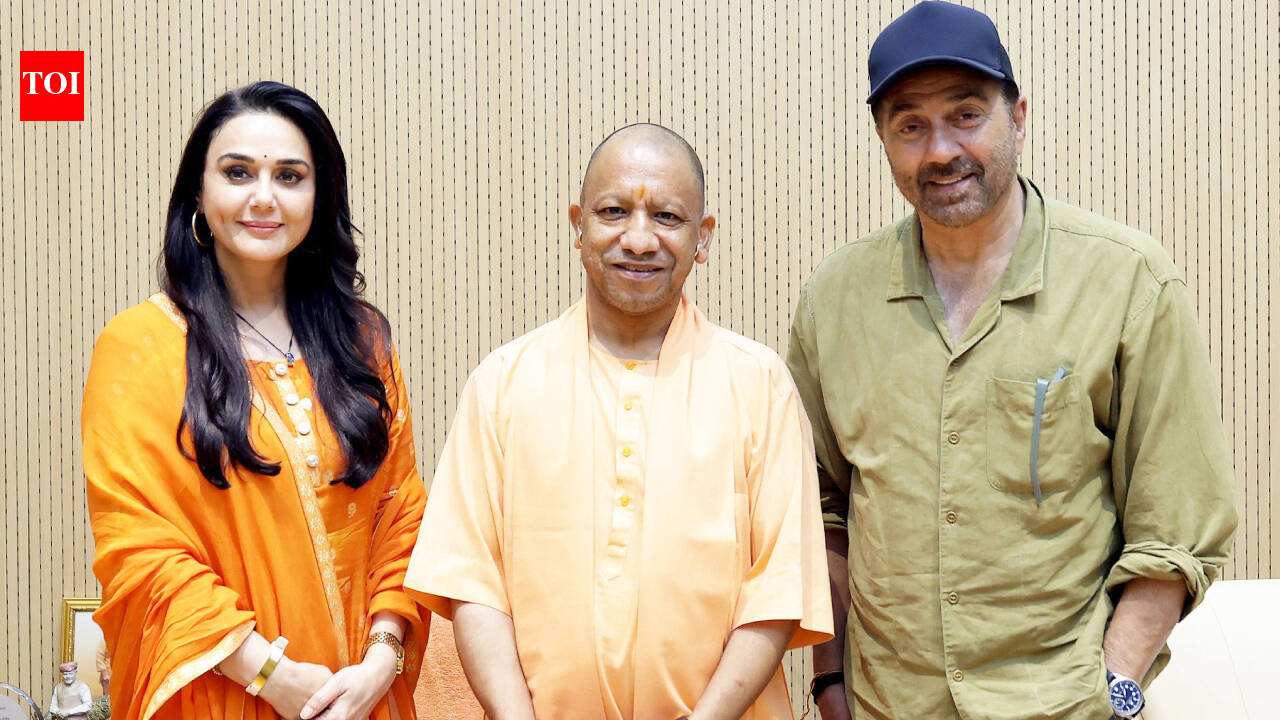 Sunny Deol and Preity Zinta Meet Yogi Adityanath in Lucknow