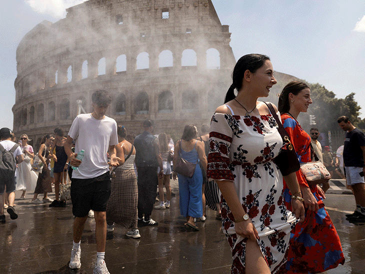 France Records Nearly 1,000 Excess Deaths Amid Western Europe Heatwave