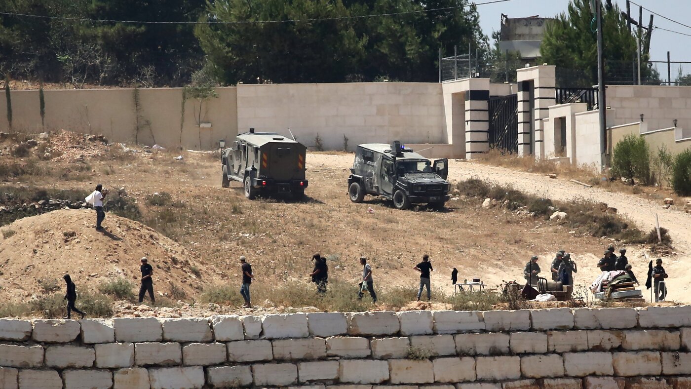 US Ambassador Condemns Settler Siege of Palestinian Home in Qusra