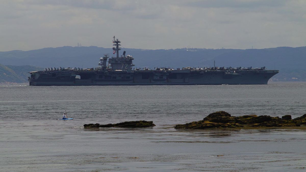 USS Abraham Lincoln Crew Face Mental Health Crisis After 260 Days at Sea