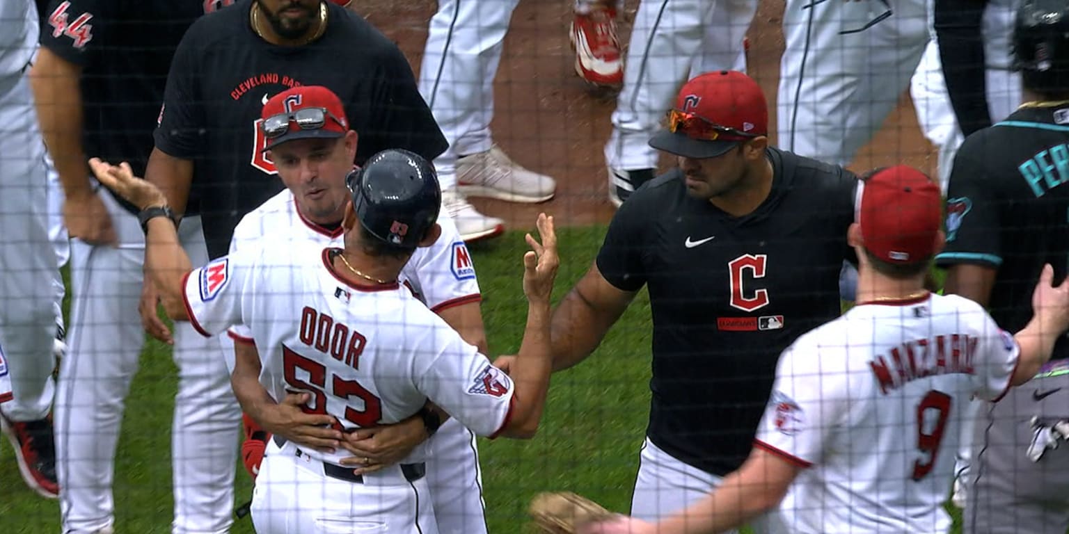 Guardians And Diamondbacks Clear Benches After Bunt Breaks Perfect Game Bid